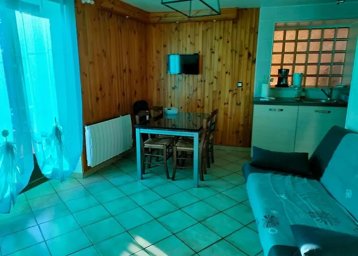 L 'oustal De Sophie En Aveyron, à *